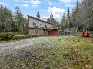 22120 Gaspard Ln, Mount Vernon, WA 98274