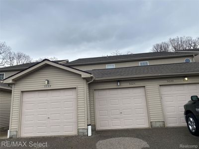 5024 Harbor Oak Dr, Waterford, MI, 48329