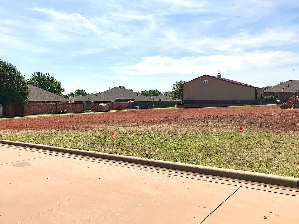 2nd image of 300 Bullard Dr
