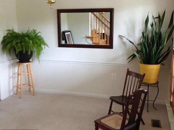 4th image of 409 Prospect Hill Blvd