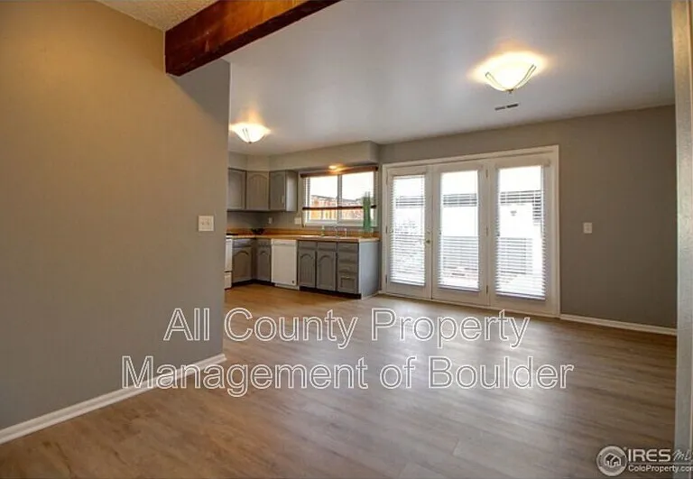 14 Benthaven Pl — Photo 12