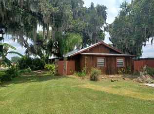 2908 Clemons Rd, Plant City, FL 33566