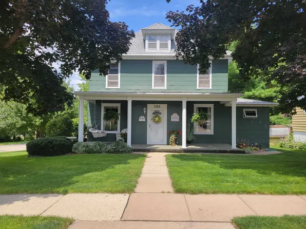 280 W Lewis St, Platteville, WI 53818