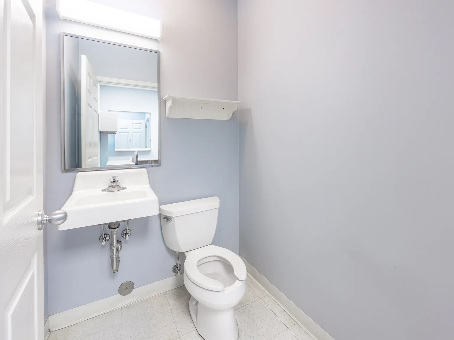 305 Grady Rd — Photo 4