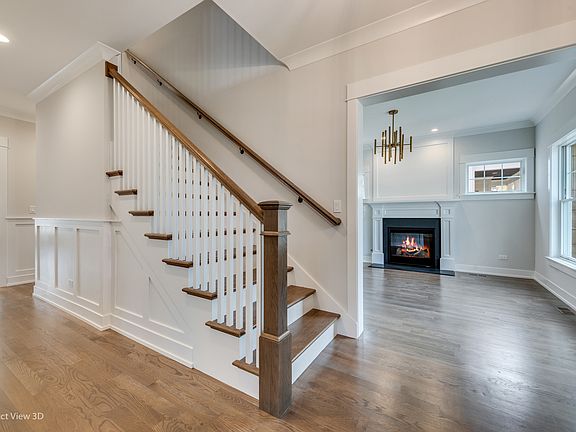 3rd image of 1813 Elmwood Ave