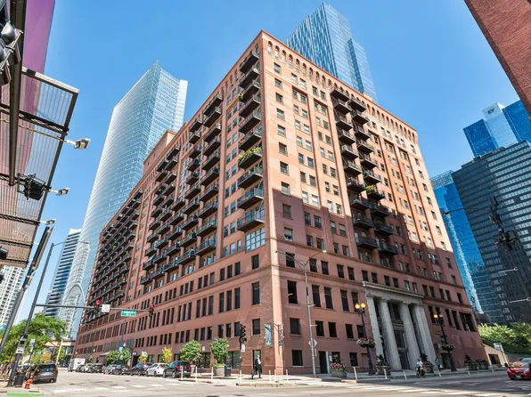 165 N Canal St APT 1524, Chicago, IL 60606