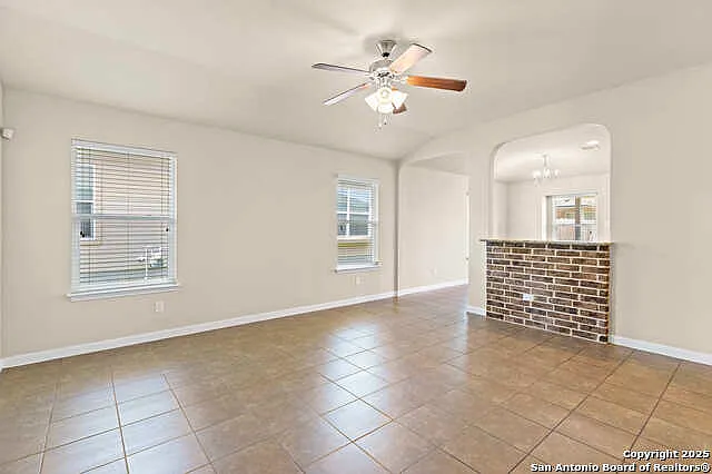 117 Linden Ln — Photo 9
