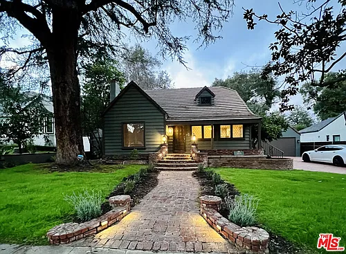 1609 Capistrano Ave Photo 1
