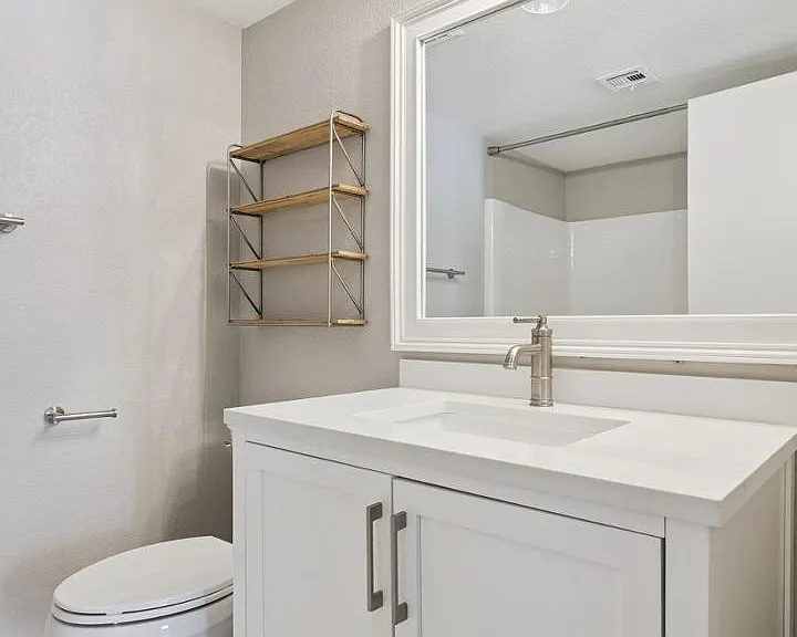 1905 E University Dr #210 — Photo 23