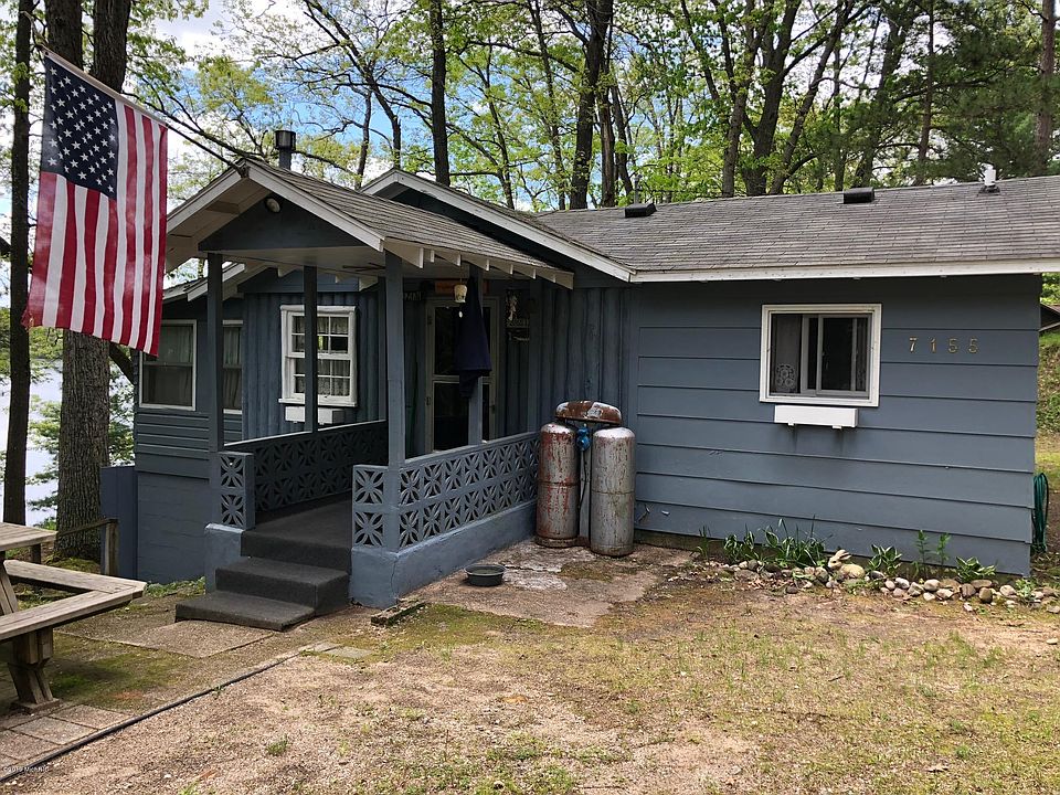 1st image of 7155 N Janice Dr