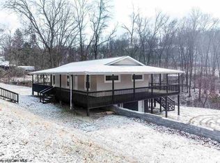 3391 Smithtown Rd, Fairmont, WV 26554