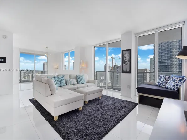 253 NE 2nd St APT 3302, Miami, FL 33132