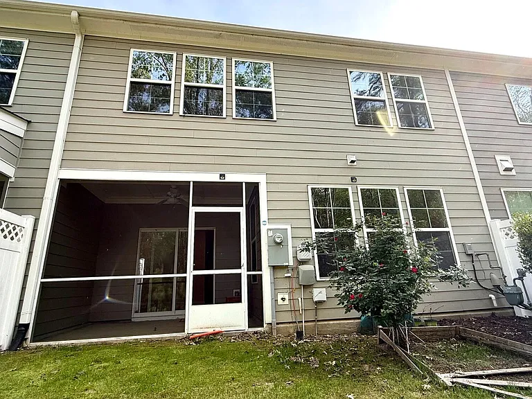 1037 Lakebrink Dr — Photo 30
