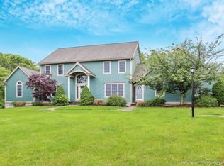 287 High St, Topsfield, MA 01983