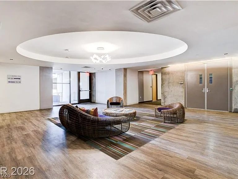 353 E Bonneville Ave #581 — Photo 39