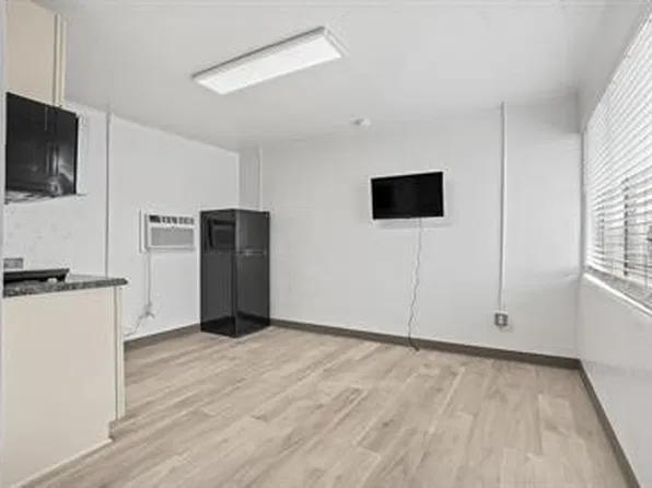 Snake River Canyon Apartments