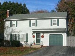 19 Whitehall Dr, Warwick, RI 02886