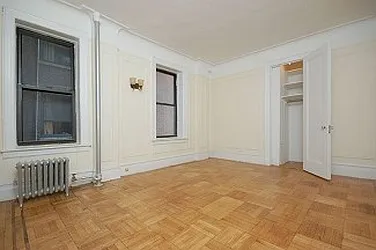 Rented by Raz Realty