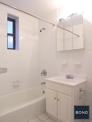 Rented by Bond New York | media 20