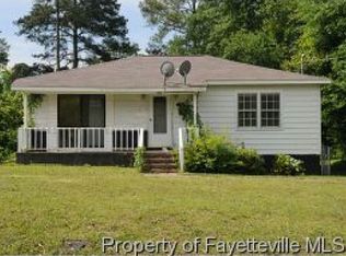 304 Lynn Ave, Fayetteville, NC 28301