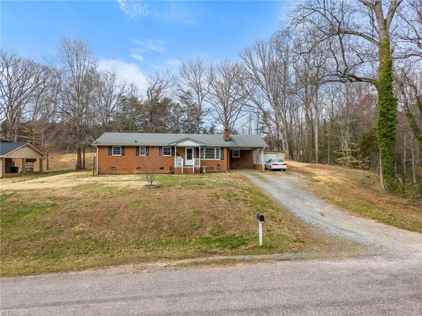 332 Charles Dr, Winston Salem, NC 27107