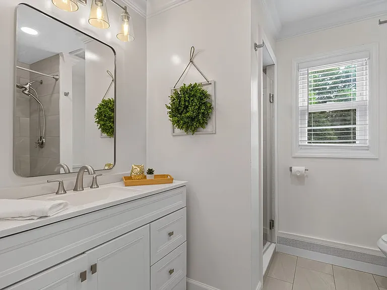 663 Mountain Ave — Photo 17