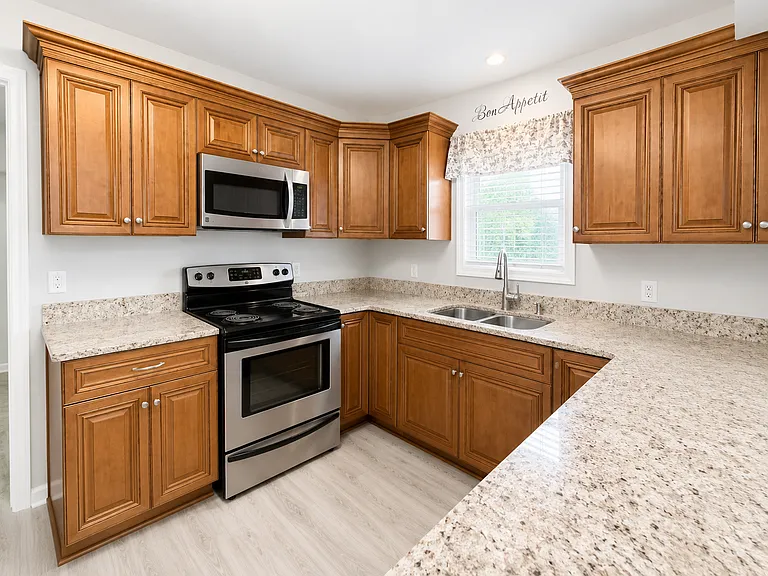 3401 Brighton St — Photo 4