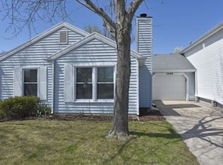 1995 Apache Trl, Round Lake Beach, IL 60073