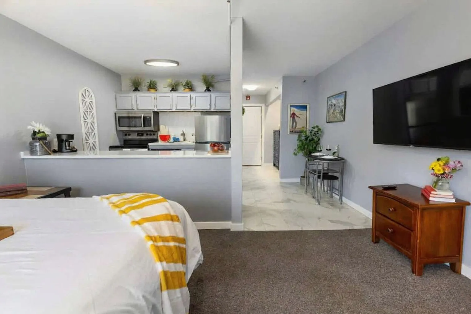 Studio, 1.0 bath, $2,504 — Photo 1