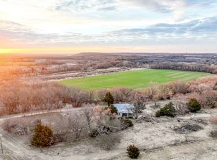 6275 E River Rd, Newkirk, OK 74647