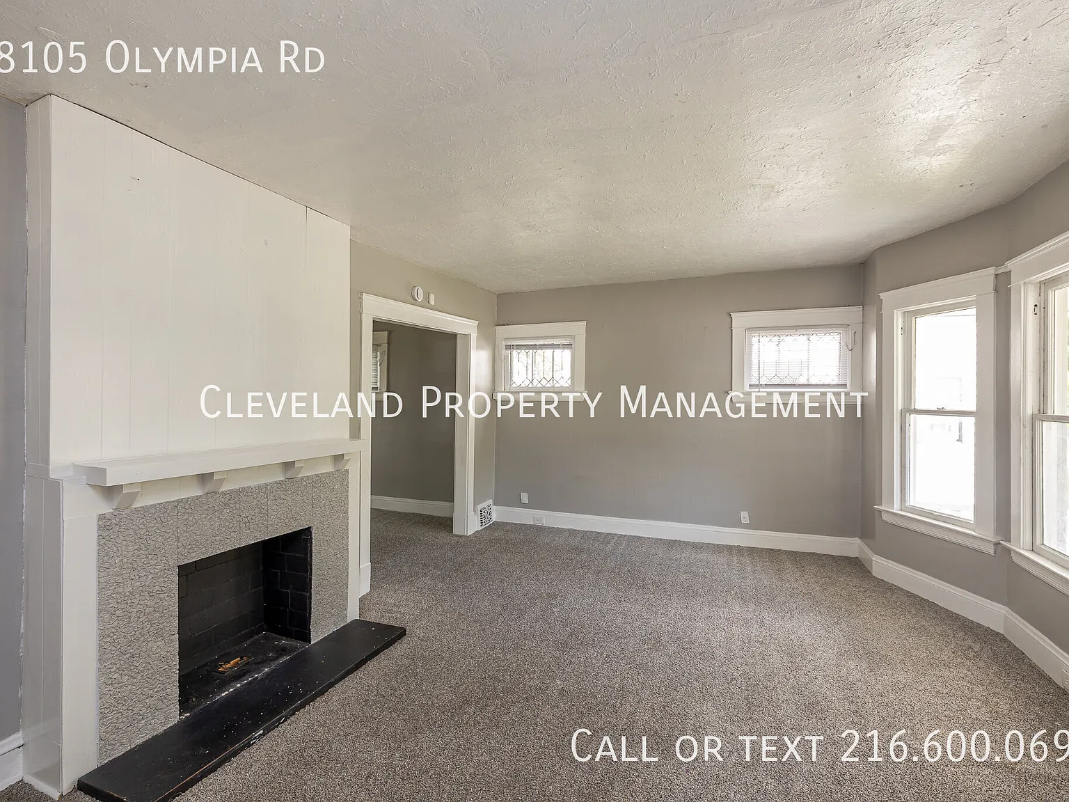 Updated 4 bedroom Colonial — Photo 3