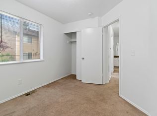 811 E Meadow Pine Ct, Salt Lake City, UT 84106