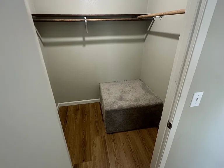 SE 173rd Pl — Photo 1