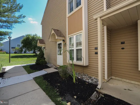 4503 Adelaide Dr, Mount Laurel, NJ 08054