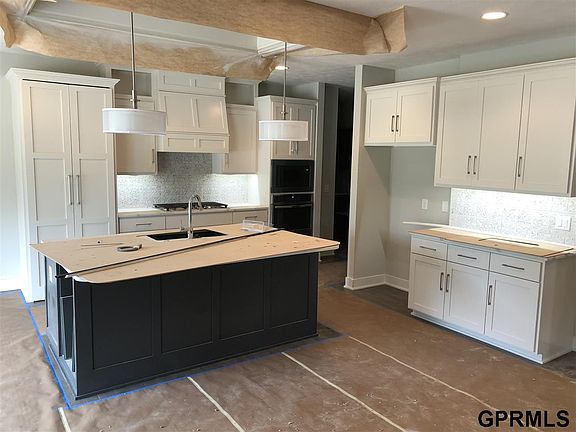 3rd image of 18307 Sherwood Ave