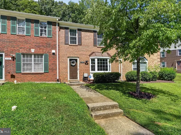 14083 Fallbrook Ln, Woodbridge, VA 22193