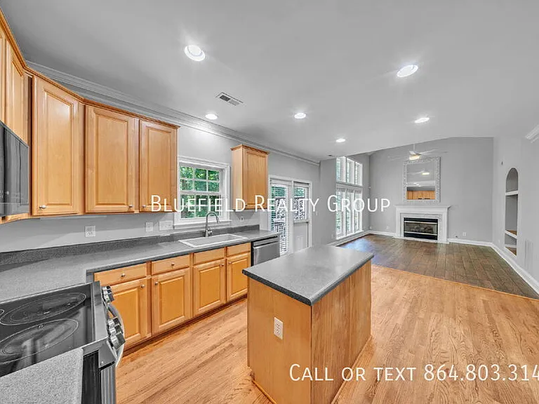 306 Fieldgate Ct — Photo 10