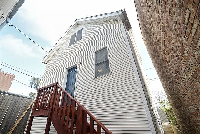 1st image of 3243 N Western Ave #Ch