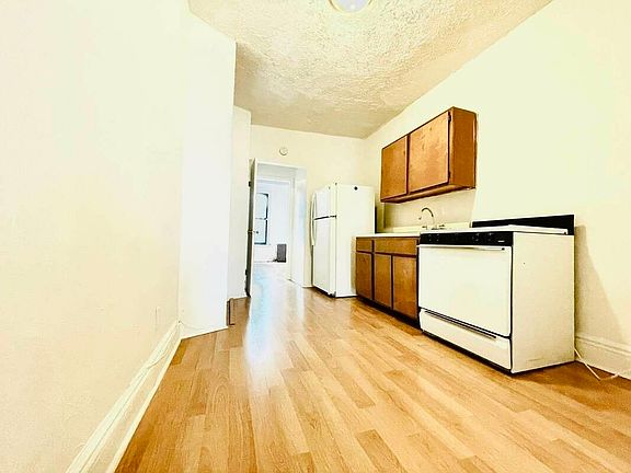 2nd image of 308 Prospect Ave #2RL