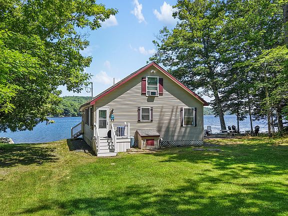 3rd image of 23 Sweet Fern Way