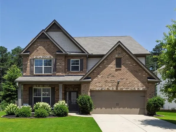 15 Eastcreek Ct, Dallas, GA 30132