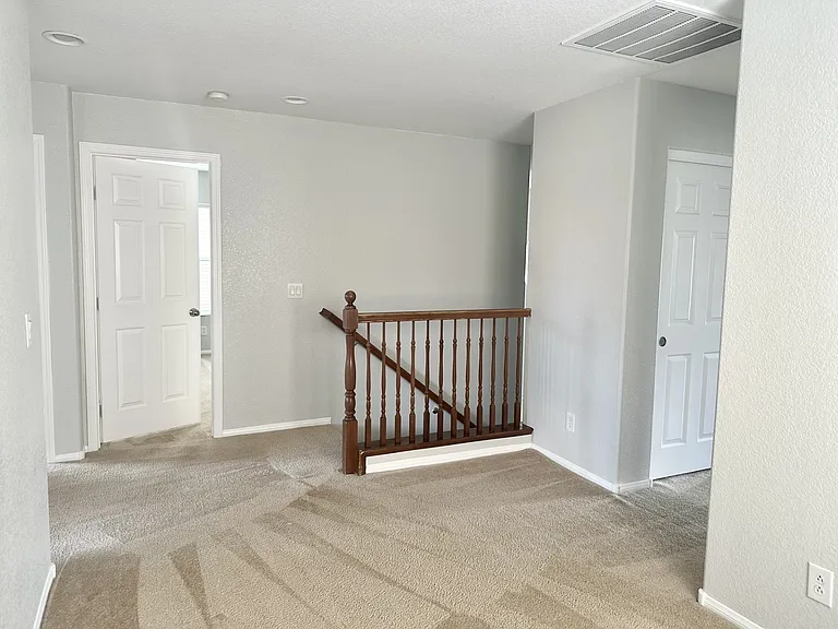 8350 S Pioneer Way — Photo 19