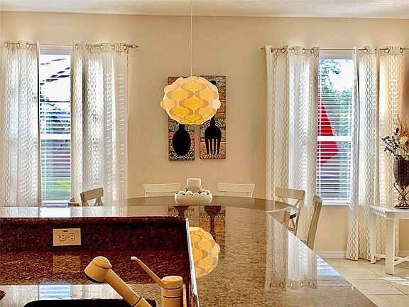 3rd image of 111 Las Fuentes Dr