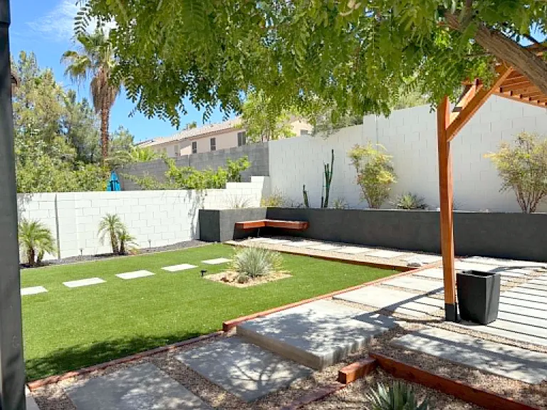 209 Willow Pond Ct — Photo 2