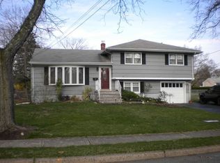 80 Allen Dr, Wayne, NJ 07470