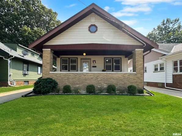 2108 W Barker Ave, Peoria, IL 61604