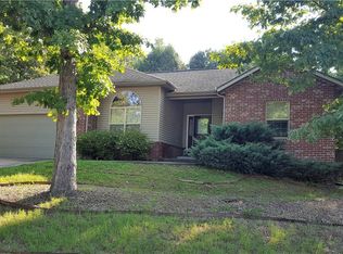 33 Headley Dr, Bella Vista, AR 72714