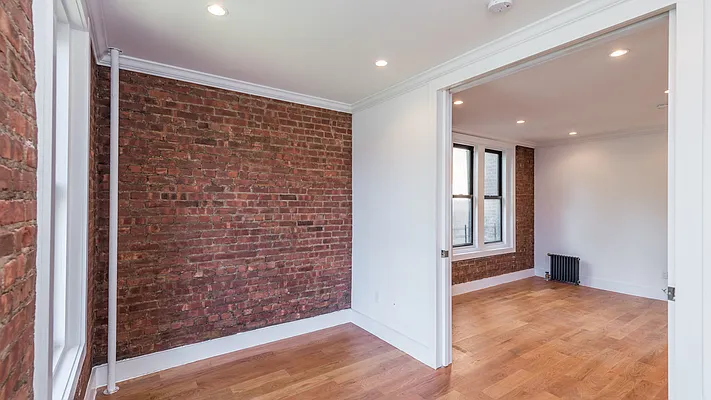 Rented by Nooklyn NYC LLC | media 32