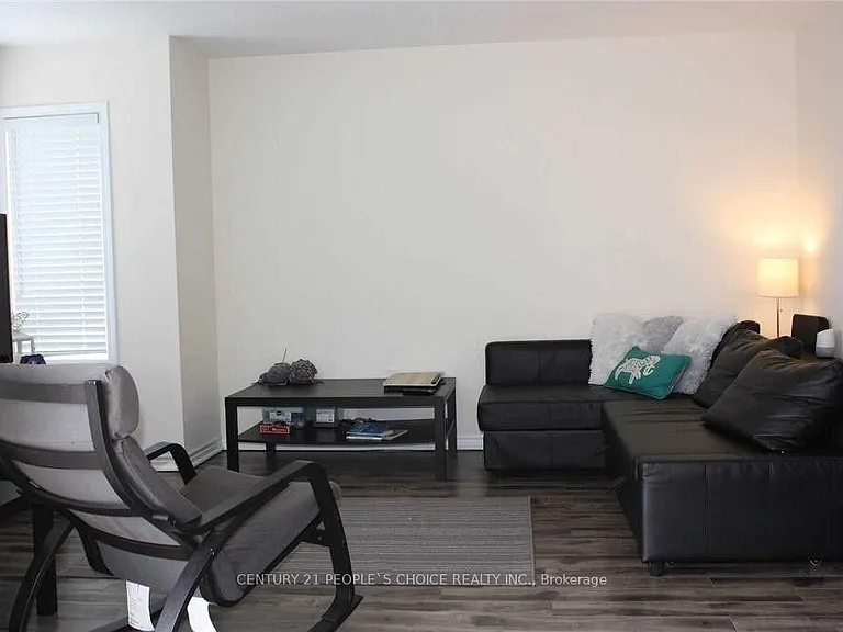 48 Donlamont Cir — Photo 4