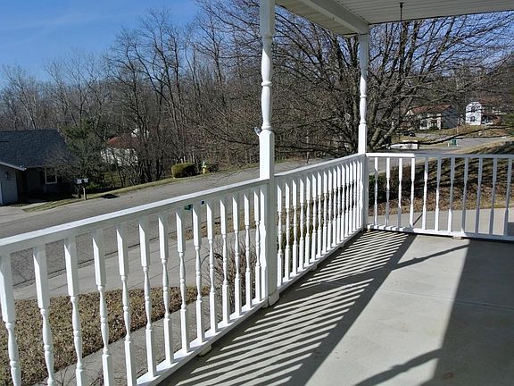 2nd image of 1344 Country Side Dr